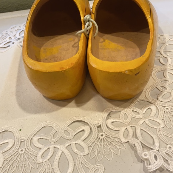 Wooden Shoes Authentic - Picture 4 of 11